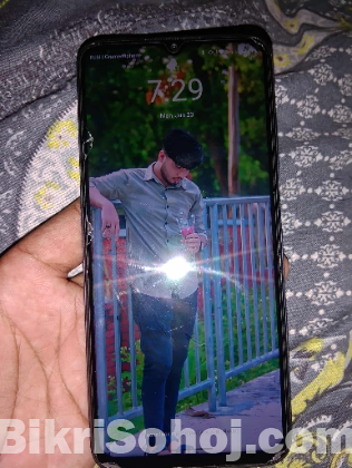 Realme c35